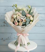 Букет цветов из:  Розы и Лизиантусы в Евпатории