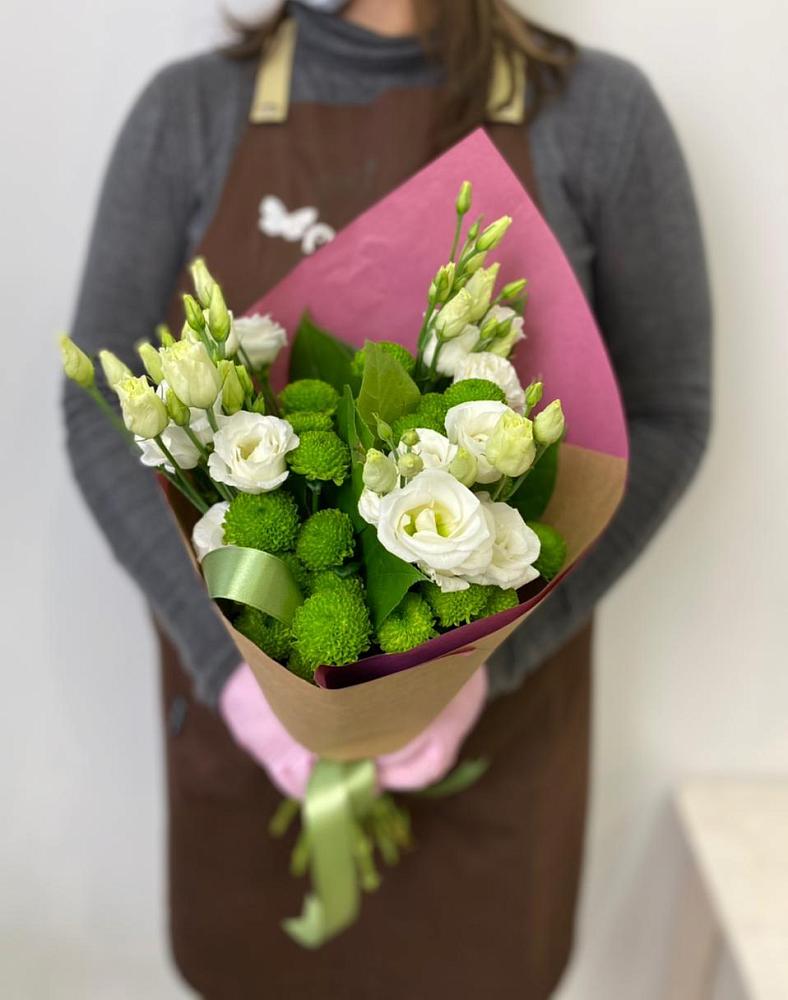 Букет цветов из: Хризантемы и Лизиантусы в Евпатории