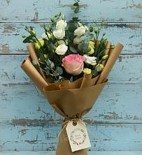 Букет цветов из:  Розы и Лизиантусы в Евпатории