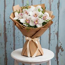 Букет цветов из:  Орхидеи и Розы в Евпатории